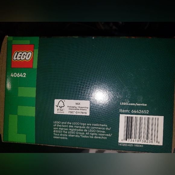 LEGO GINGERBREAD MAN CUSTOMIZE ORNAMENT NIB - Picture 3 of 6